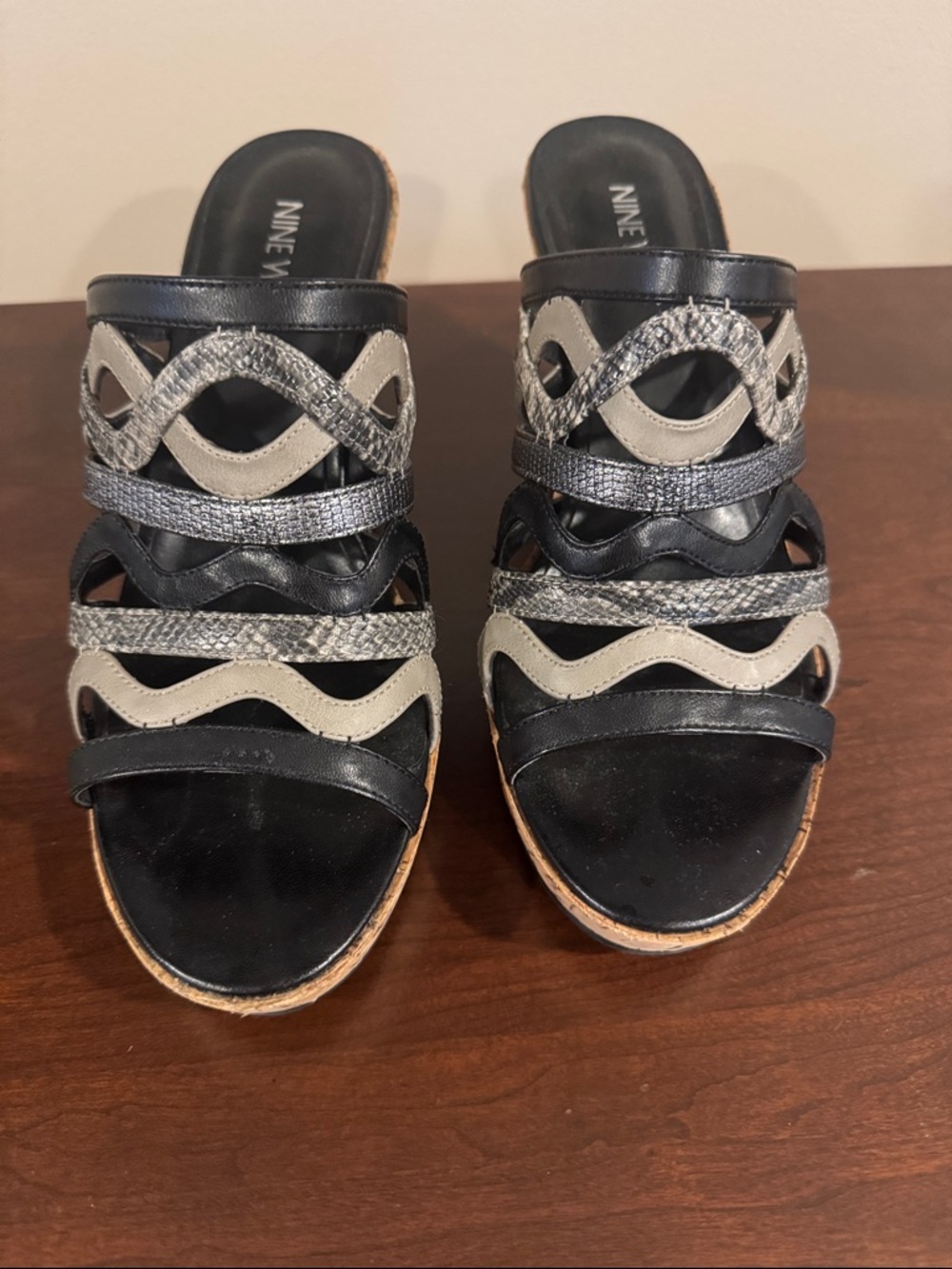 Nine West Black and Gray Open-Toe Wavy Strap Cork Wedge Size 8 M